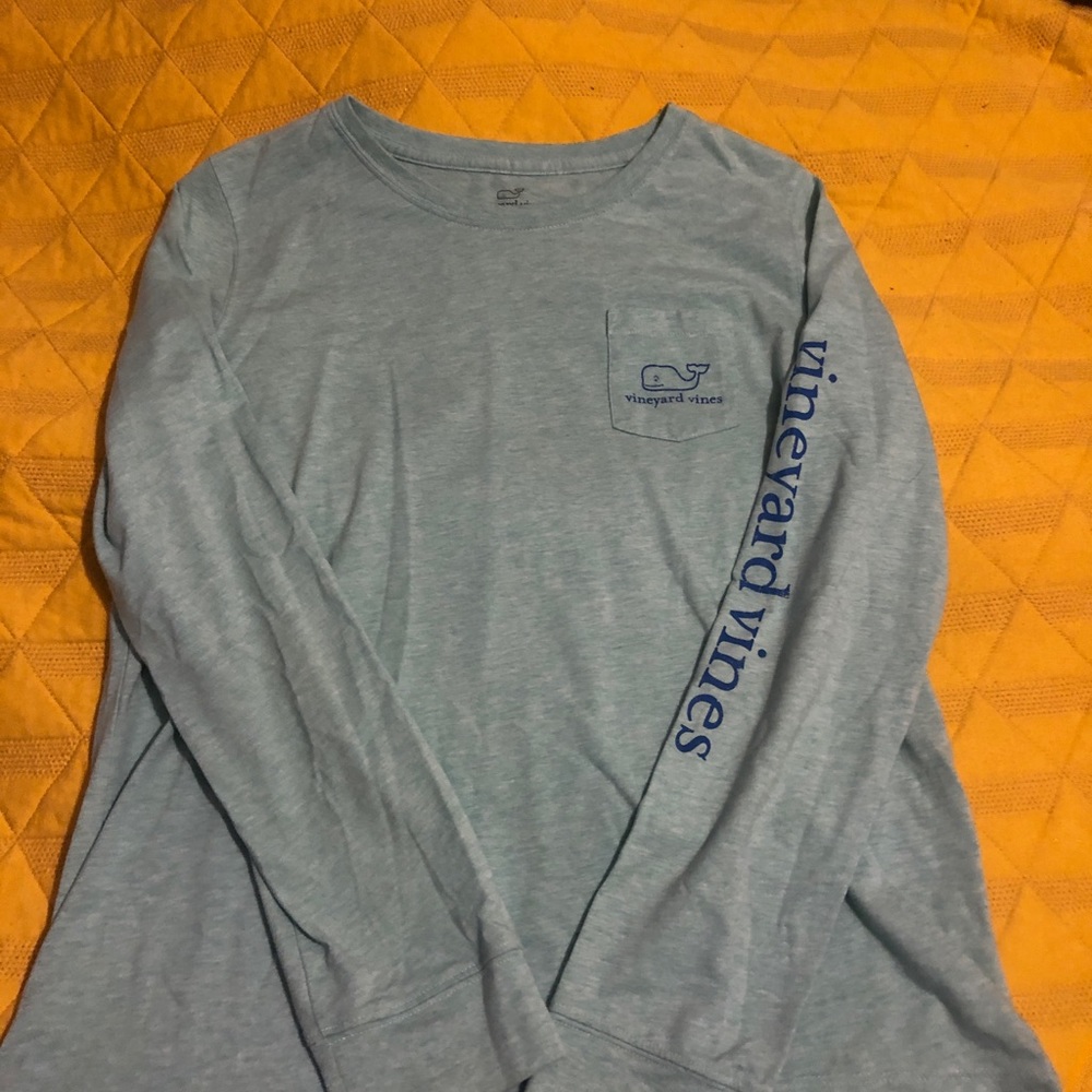 Vineyard Vines comfy long sleeved shirt